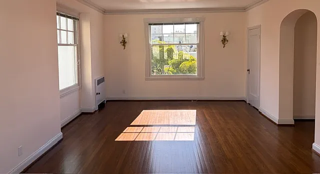 Living Room looking West