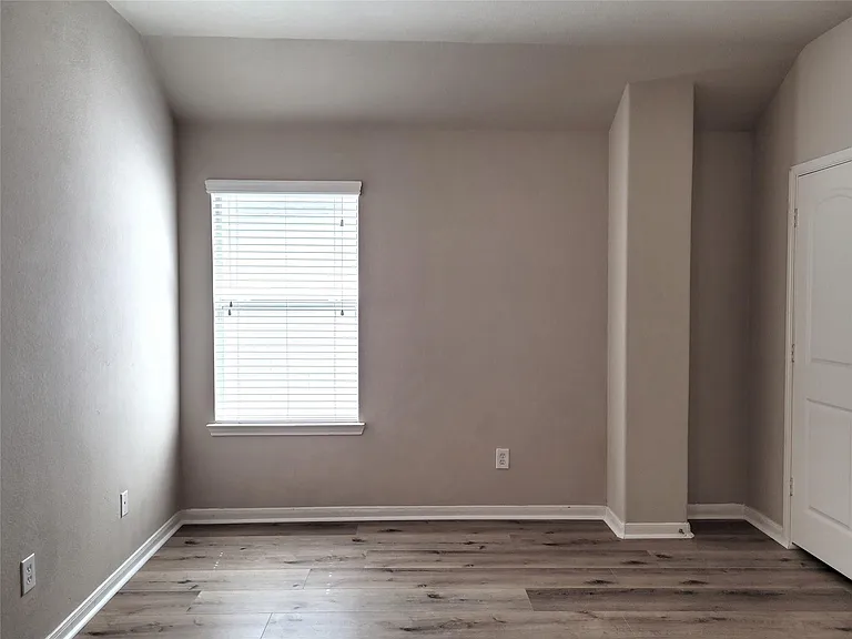 26319 Longview Creek Dr — Photo 32