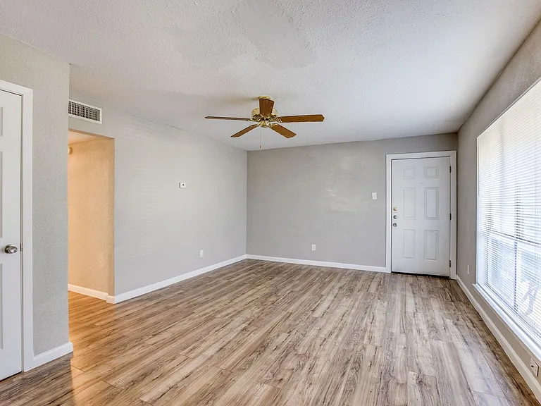 Residences at White Rock Lake — Photo 24