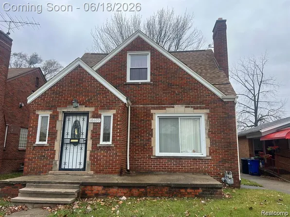 18693 Whitcomb St, Detroit, MI 48235