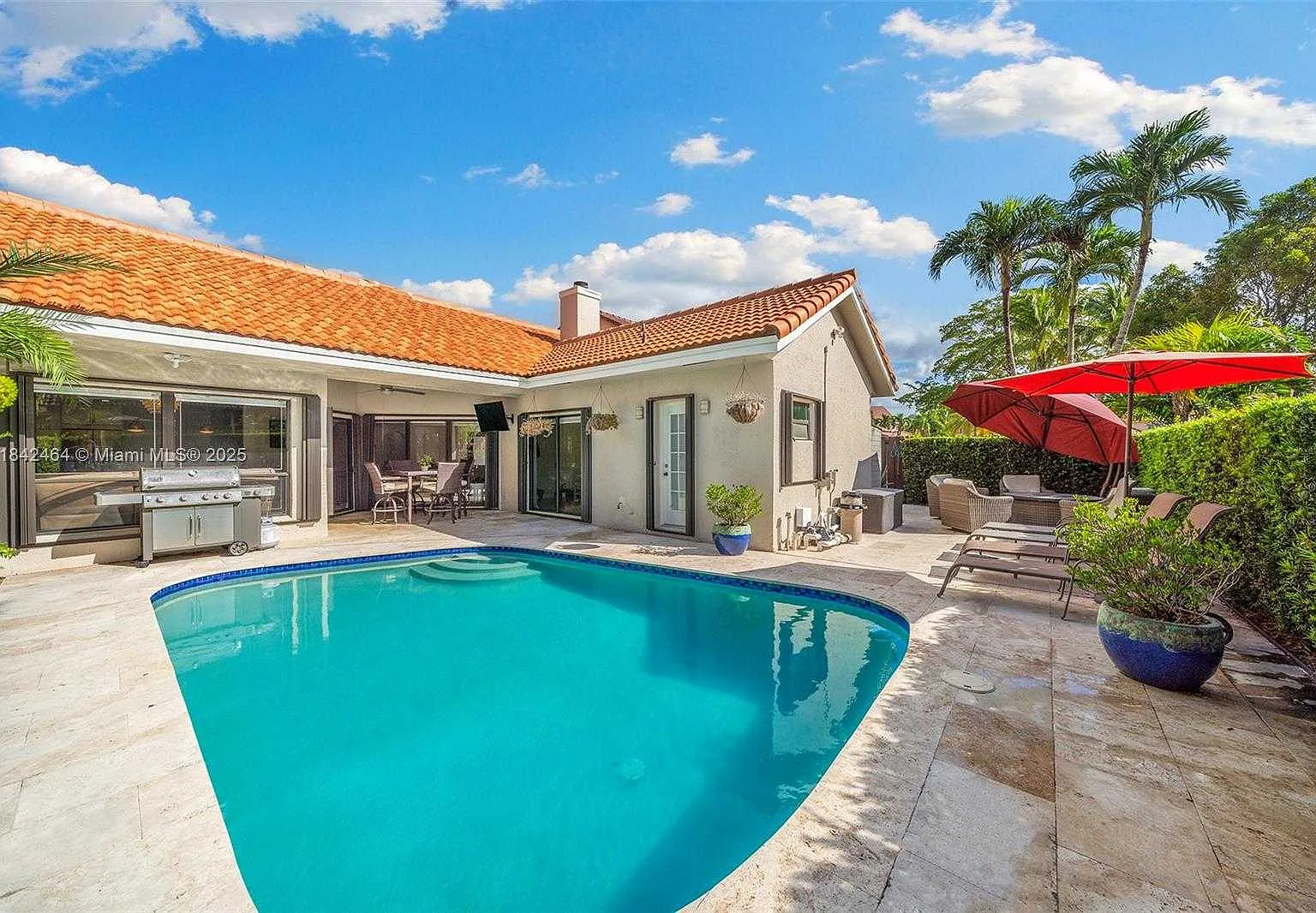 3 bed, $4,450 — Photo 1