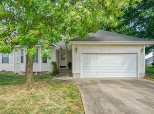 528 N Oakwood Ave, Republic, MO 65738
