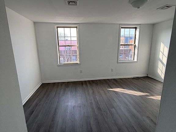 5th image of 1717 S 10th St Floor 3
