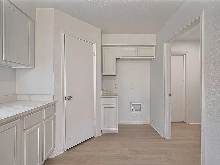 6219 Canada Dr — Photo 17