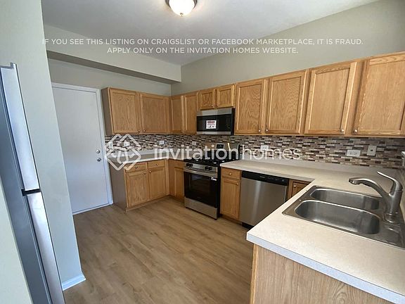 4th image of 3809 Adesso Ln