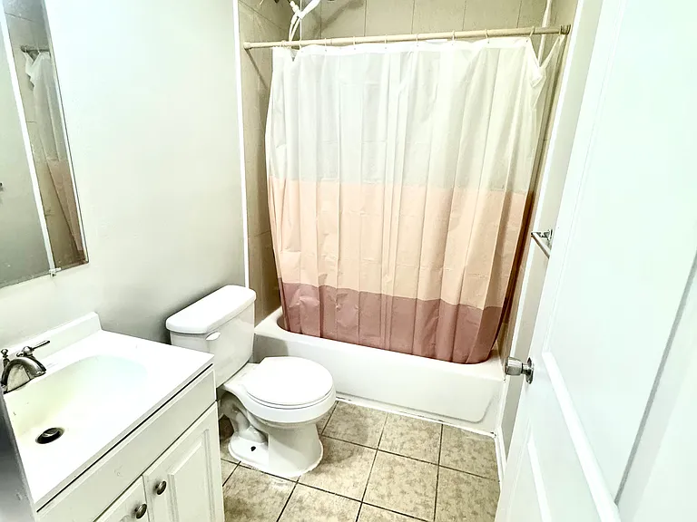 674 N 34th St #2 — Photo 5