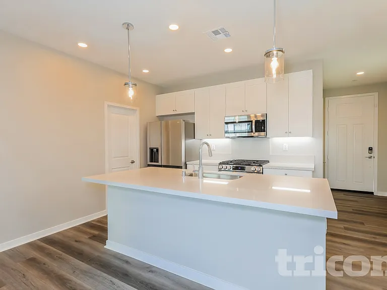 28231 Luther Dr — Photo 3