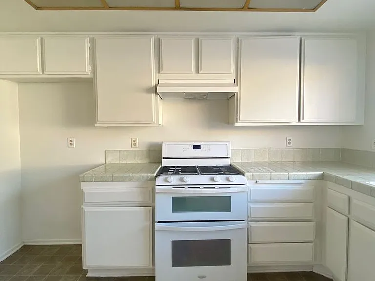 1421 Padua Ave — Photo 10