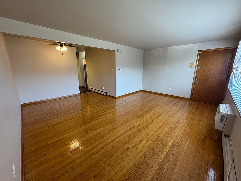 10743-10749 S Pulaski Rd #11 — Photo 6