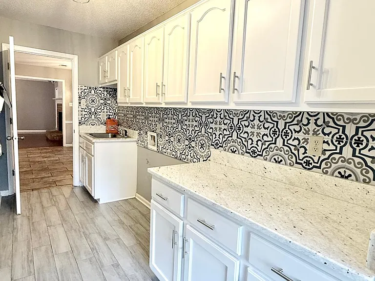 5008 Hare Crossing Cv — Photo 28