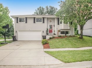 5201 NW 6th St, Lincoln, NE 68521