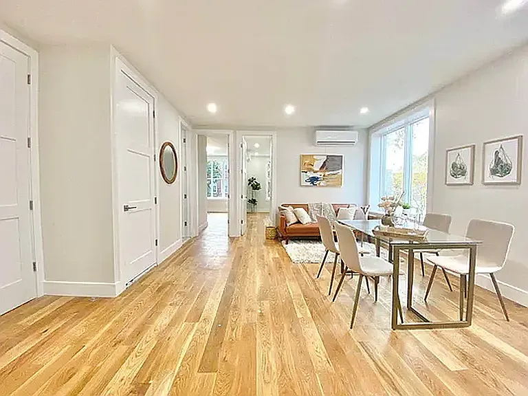 1711 E 3rd St #3F — Photo 2