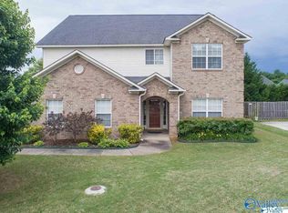 104 Raymon Cir, Huntsville, AL 35806