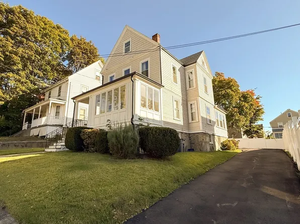 56 Oakridge St, Boston, MA 02126