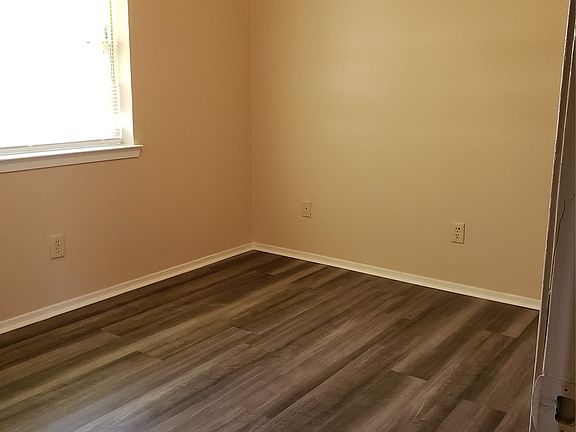 5th image of 102 Avenue G