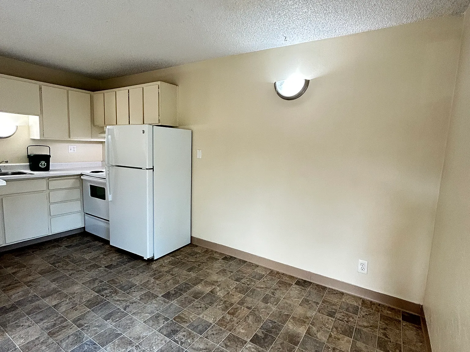 1 bed, 600 sqft, $1,350 — Photo 4