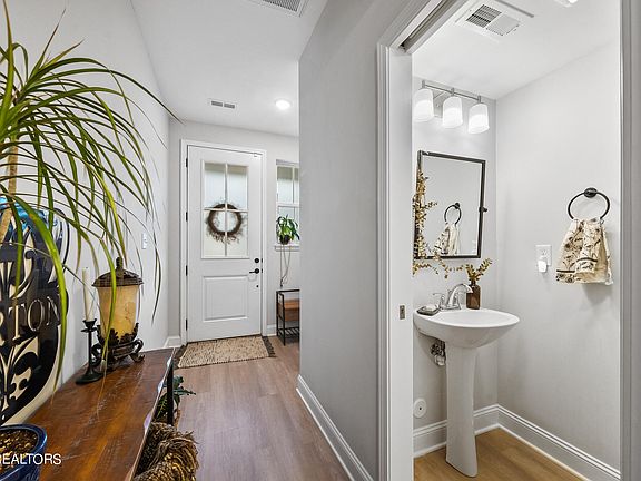 5th image of 4829 Moon Lake Ln