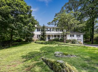 93 Taylor Ln, Harrison, NY 10528