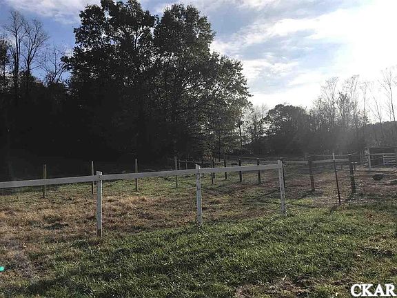 5th image of 156 Douglas Ln