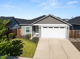 692 Kaitlin Ln, Medford, OR 97501