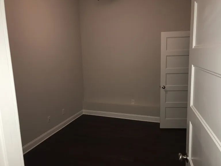 5 W Broughton St #401 — Photo 8