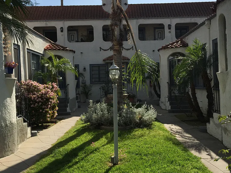 Melrose Plaza LLC — Photo 1
