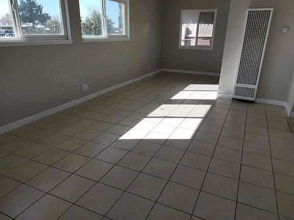 4th image of 38930 9th St E #1