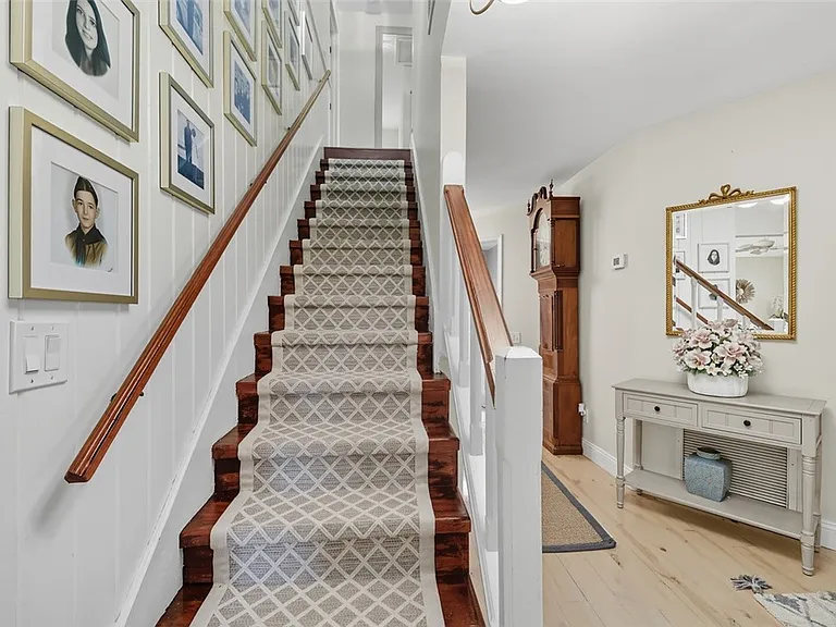 902 Tides Rd — Photo 12