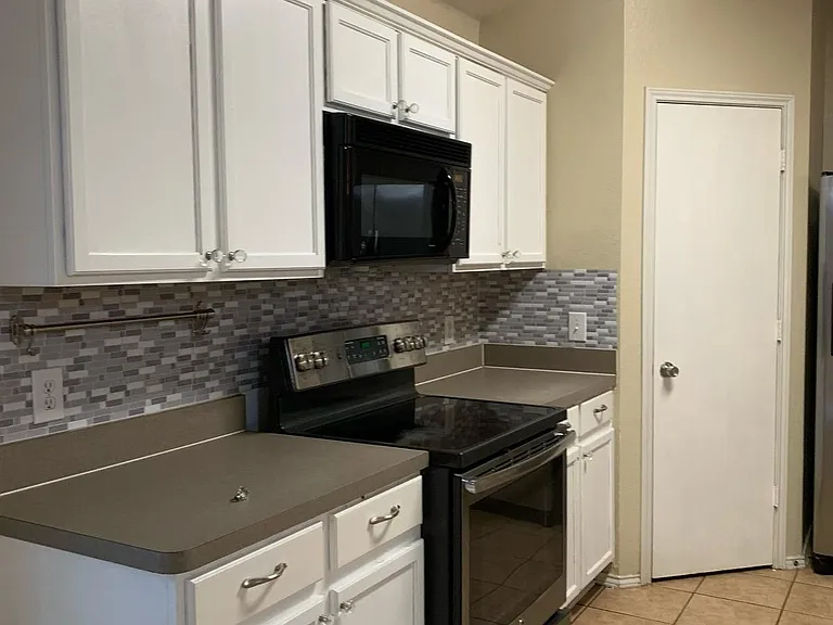 8532 Minturn Dr — Photo 14
