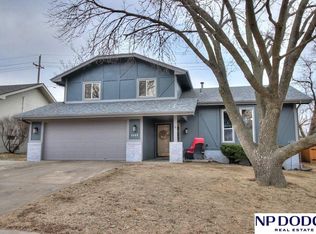 2622 N 131st Cir, Omaha, NE 68164