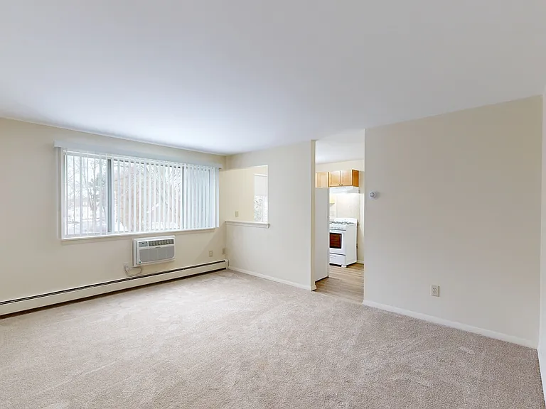 East Bay Apartments — Photo 6
