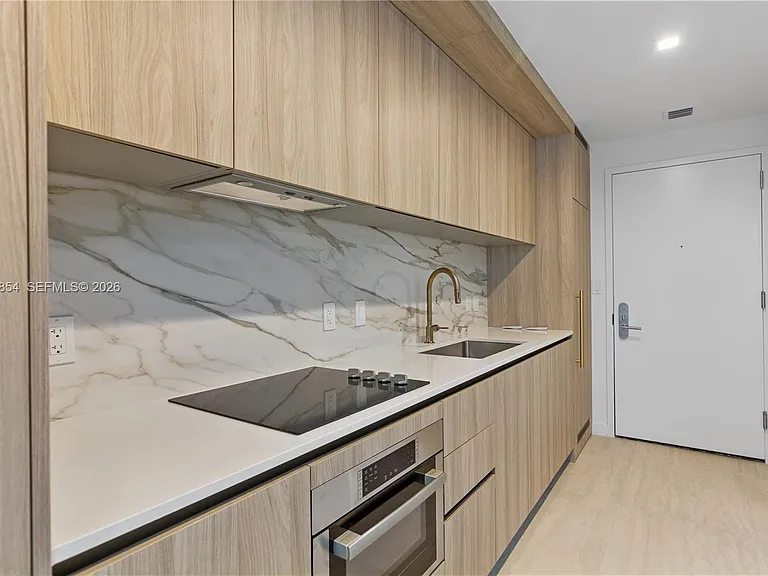77 SE 5th St #1808 — Photo 5