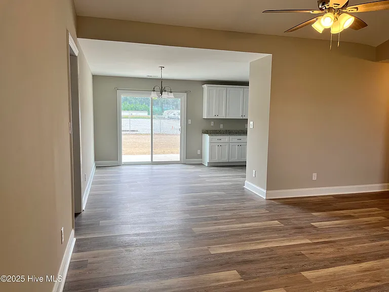 454 Crump Farm Rd — Photo 3