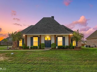 311 Donna Ln, Stonewall, LA 71078