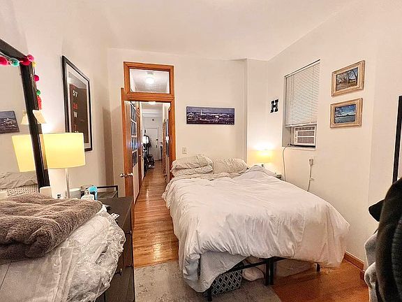 5th image of 564 Amsterdam Ave APT 4B