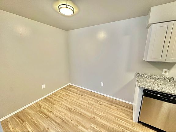 5th image of 35470 Klix St #204