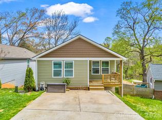 9 Shadowlawn Dr, Asheville, NC 28806