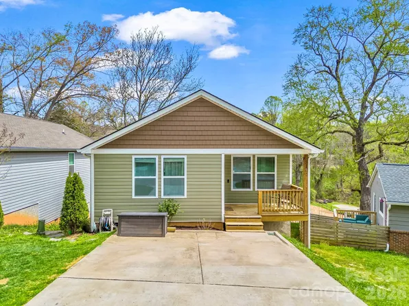 9 Shadowlawn Dr, Asheville, NC 28806