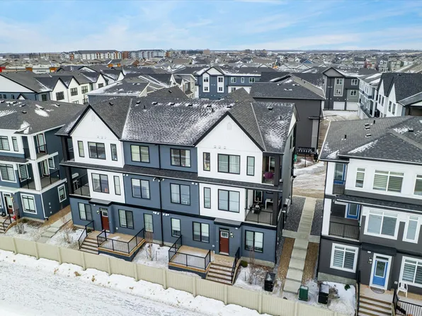 6905 25th Ave SW #42, Edmonton, AB T6X 3B7