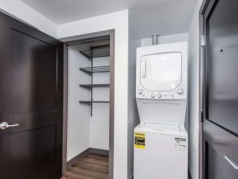 8748 Reading Ave — Photo 31