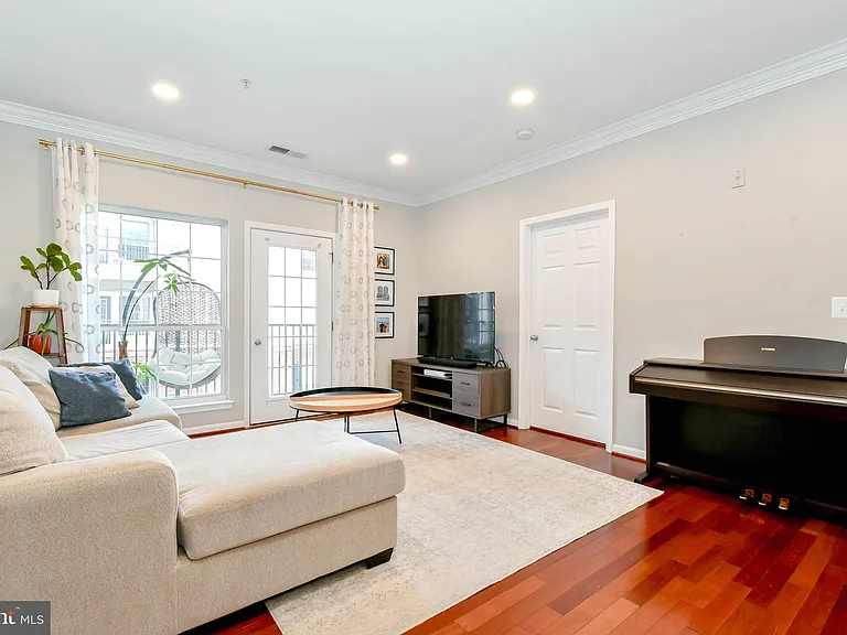 4850 Eisenhower Ave #314 — Photo 8
