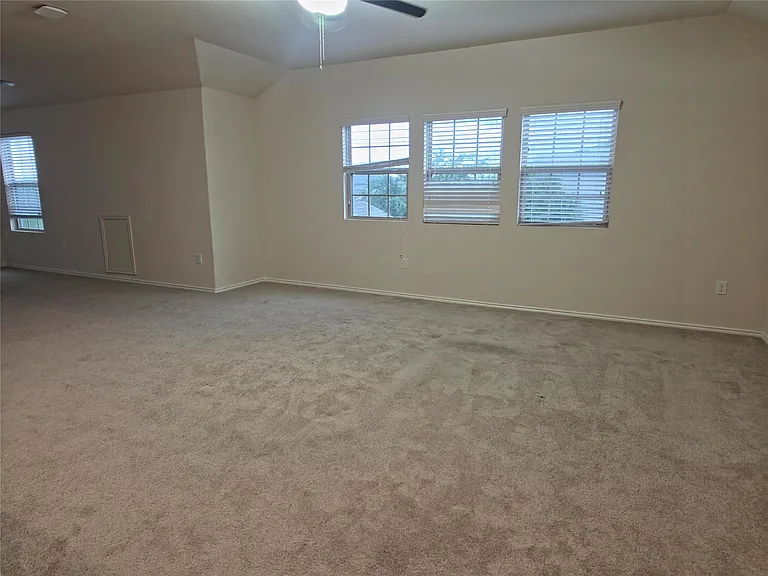 5701 Southerner Way — Photo 10