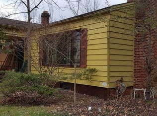 498 Solon Rd, Chagrin Falls, OH 44022