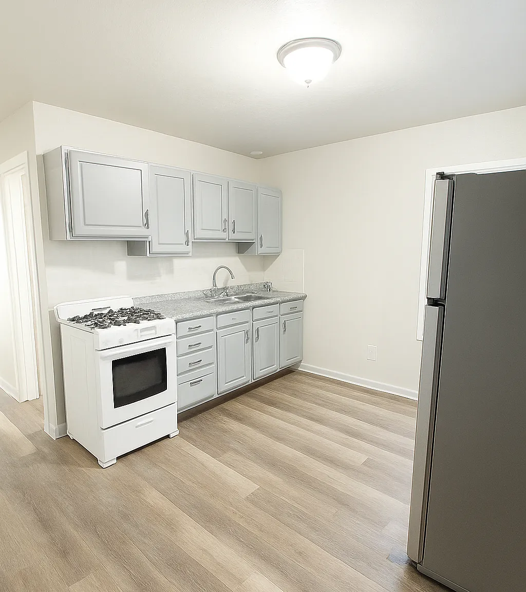 3 bed, 908 sqft, $1,650 — Photo 1