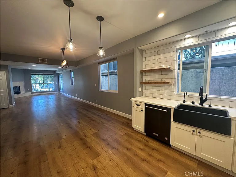 13508 Moorpark St #2 — Photo 15