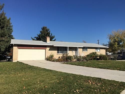 1st image of 585 E Hillpark Cir
