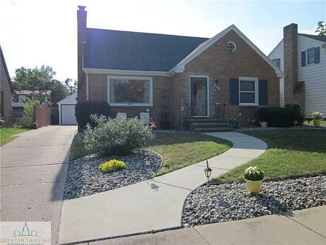 2418 Wellington Rd photo 1