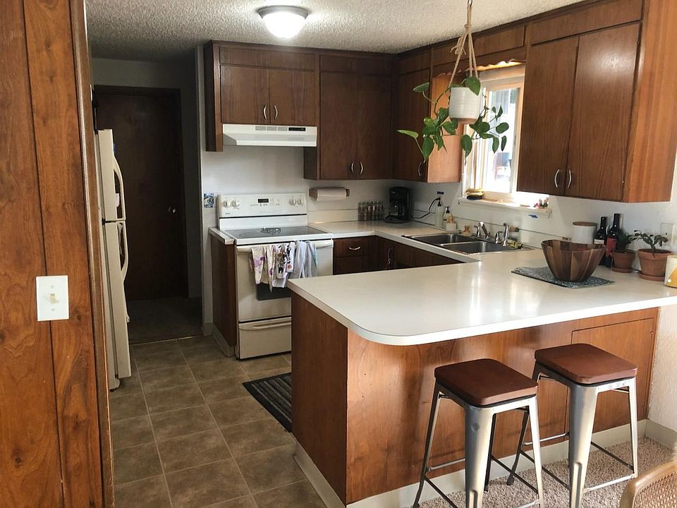 1st image of 5136 N Pearl St #4