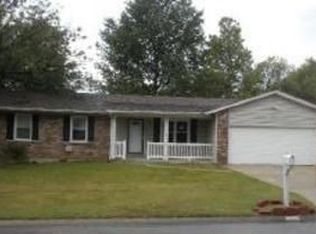 229 Timberidge Dr, Saint Peters, MO
