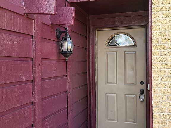 2nd image of 2109 Overglen Dr